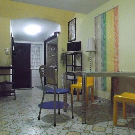 Вілла Monolocale Fronte Strada Napoli Centro Storico Екстер'єр фото